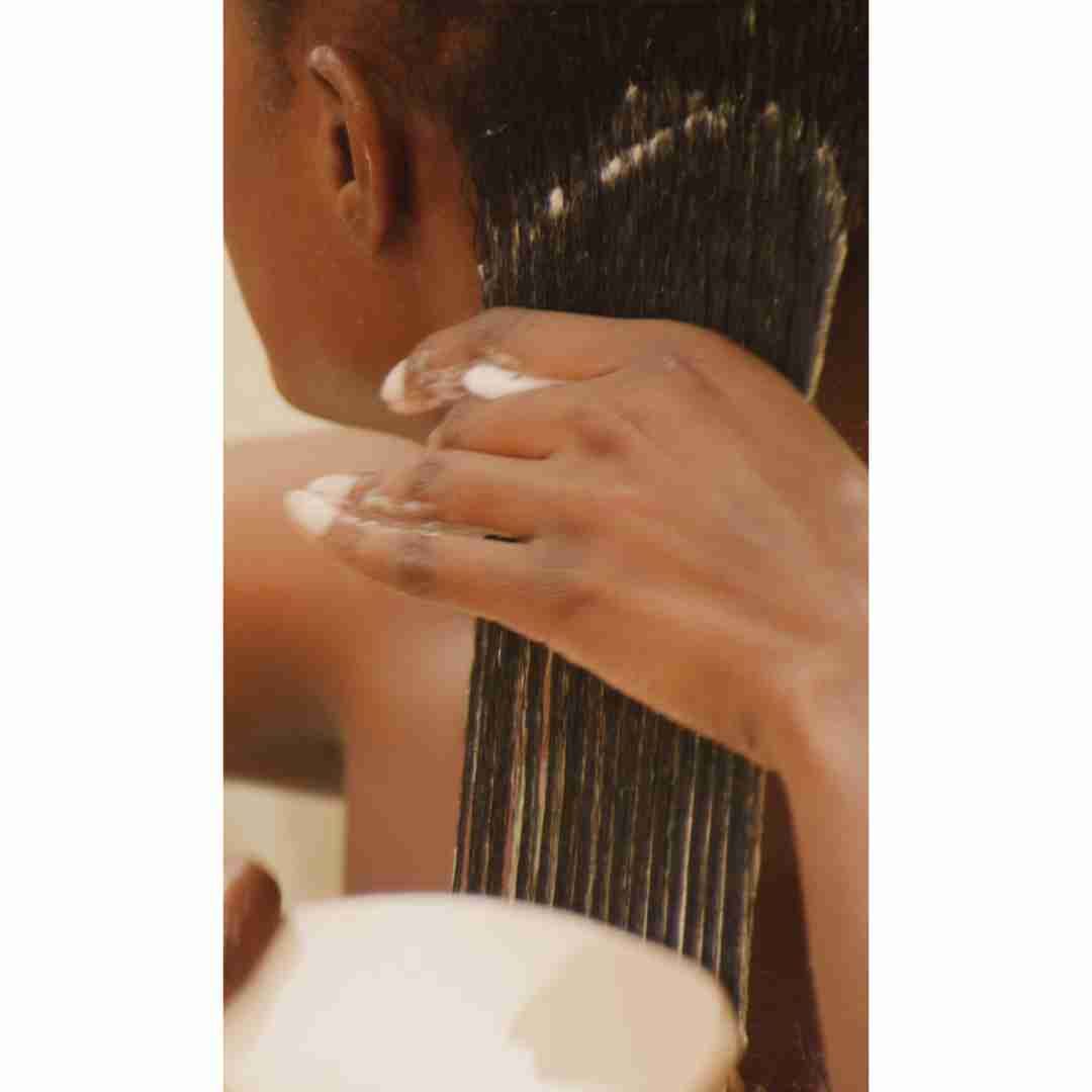 Be Curly Advanced Coil Definer Gel2 | Charm and Champagne Be Curly Advanced Coil Definer Gel2| Charm and Champagne